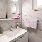 Sandra